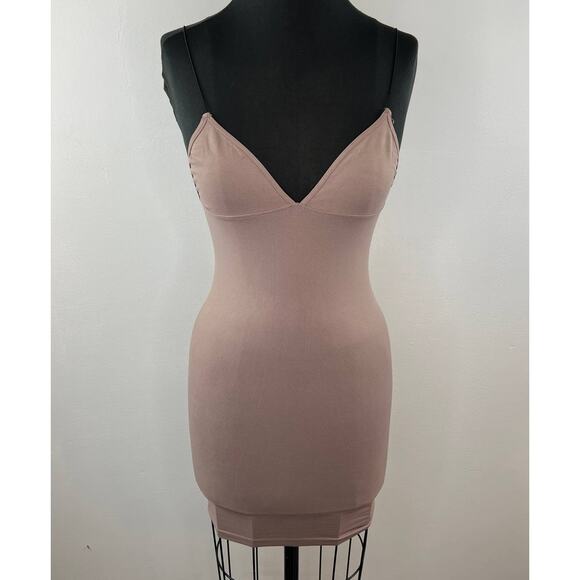 FREE PEOPLE Intimately Tan Strapless V Neck Full Body Slip Shape-wear Dress XS - Picture 1 of 5